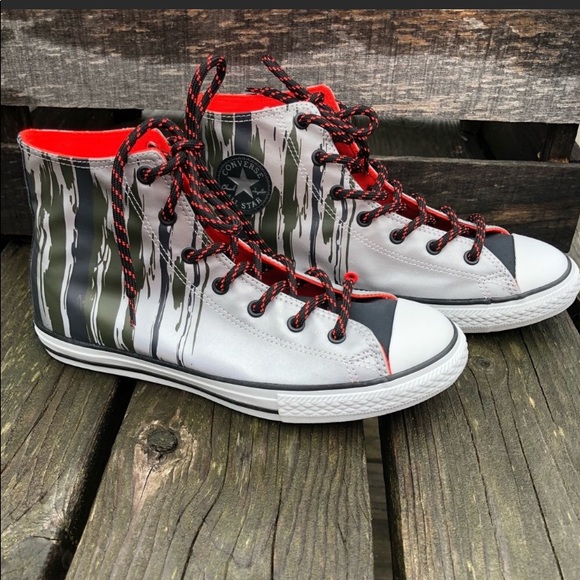 Converse Paint Run High Top Sneakers! NEW!